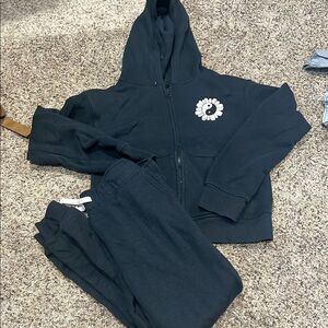 SO The Favorite Hoodie & Joggers Set Kids 10/12 Black Yin Yang Daisy Fleece